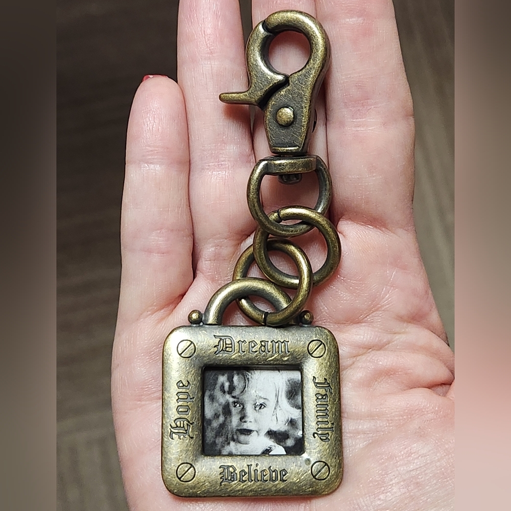 Northern Reflections Dream/Believe Antiqued Brass Photo Purse Charm